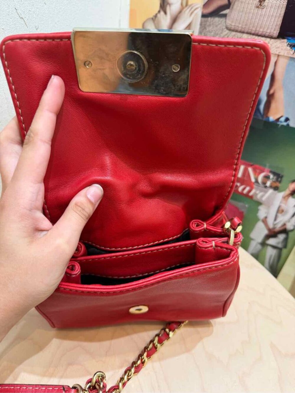 Carolina Herrera Red Handbag - Picture 6 of 8